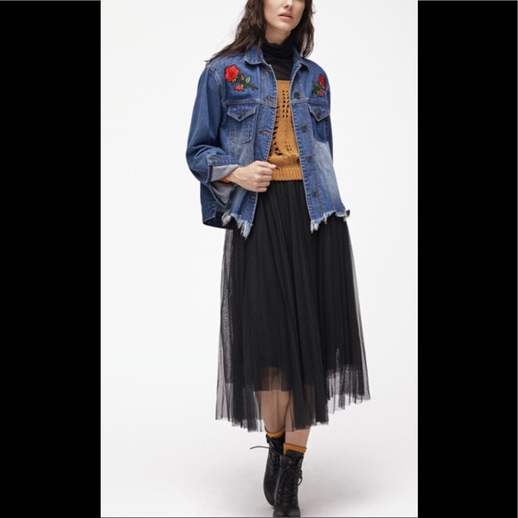 Flower patch denim jacket - Picture 5 of 5